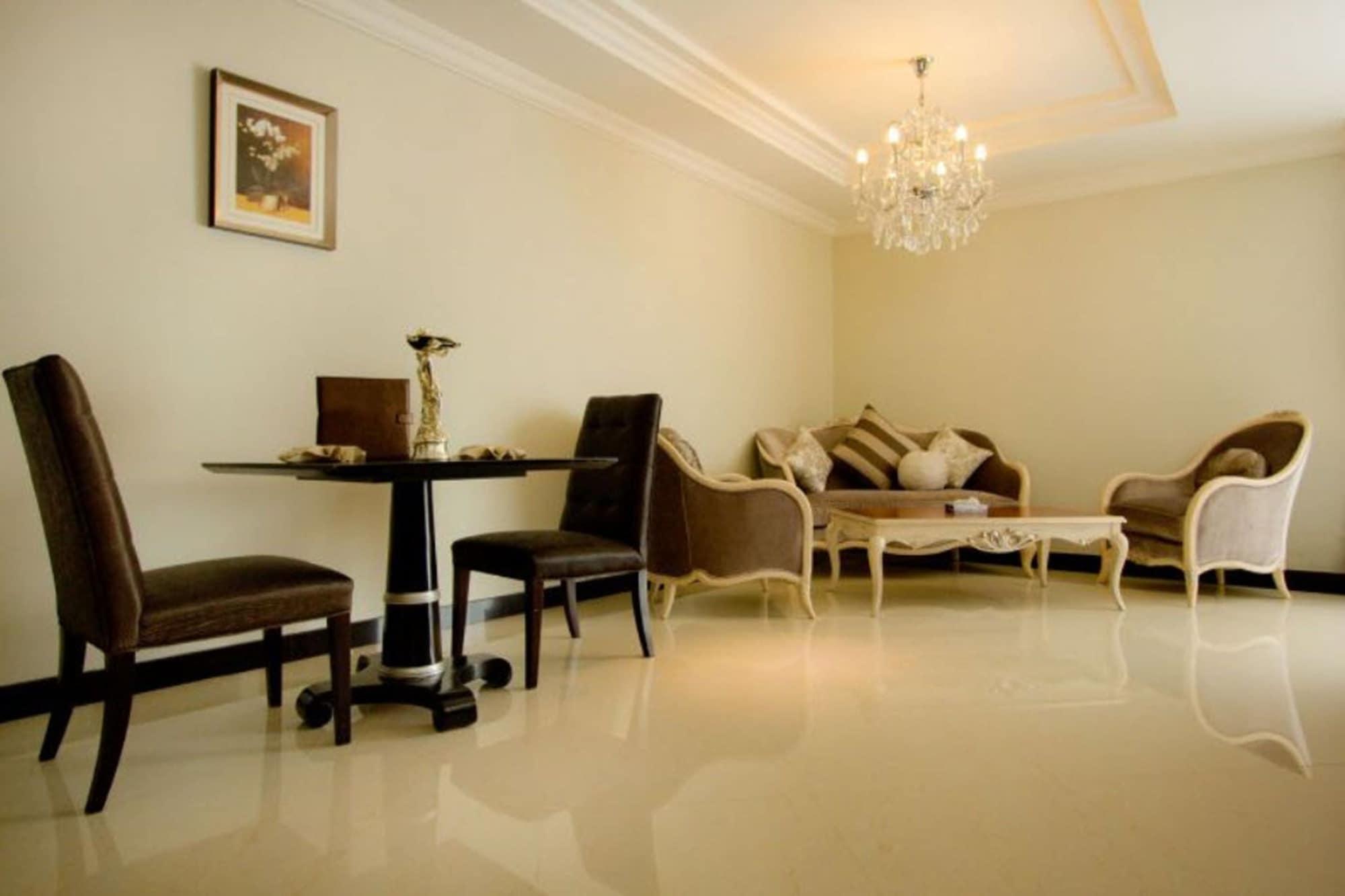 Lk Royal Wing Hotel 3*