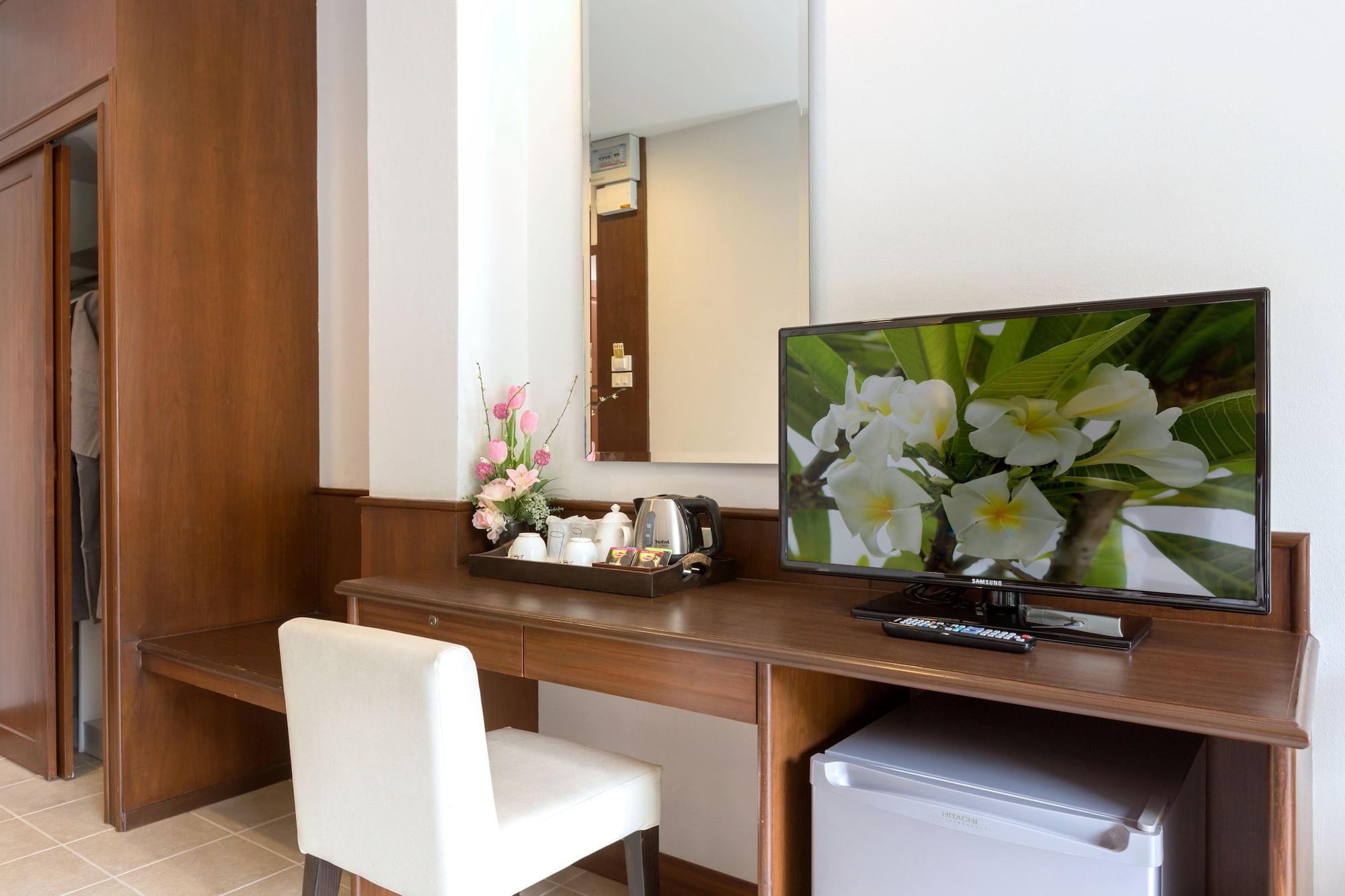 Holiday Hotel 4*