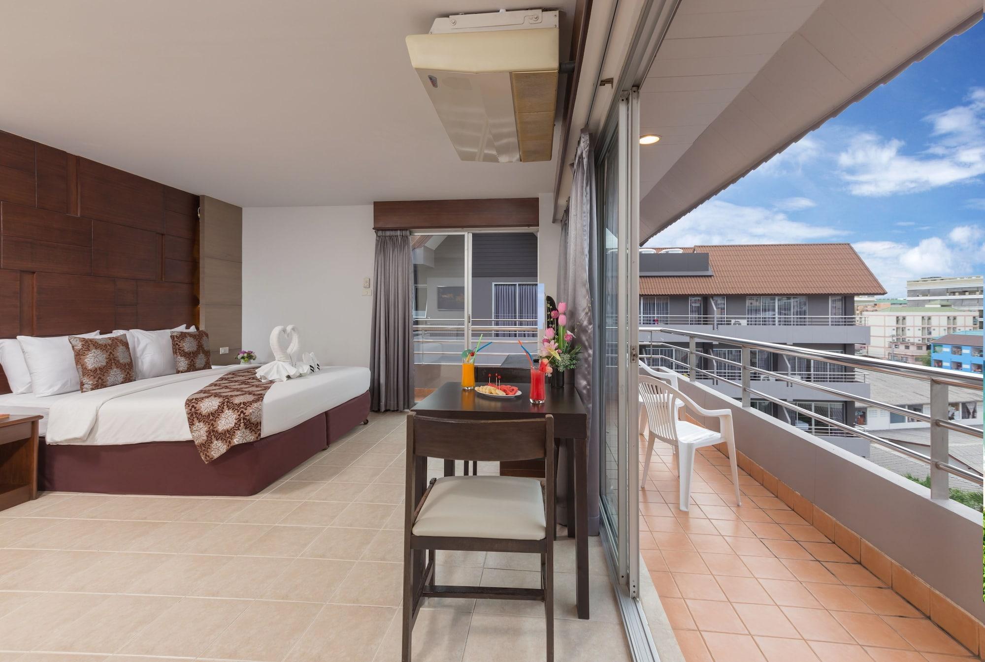 Holiday Hotel Pattaya
