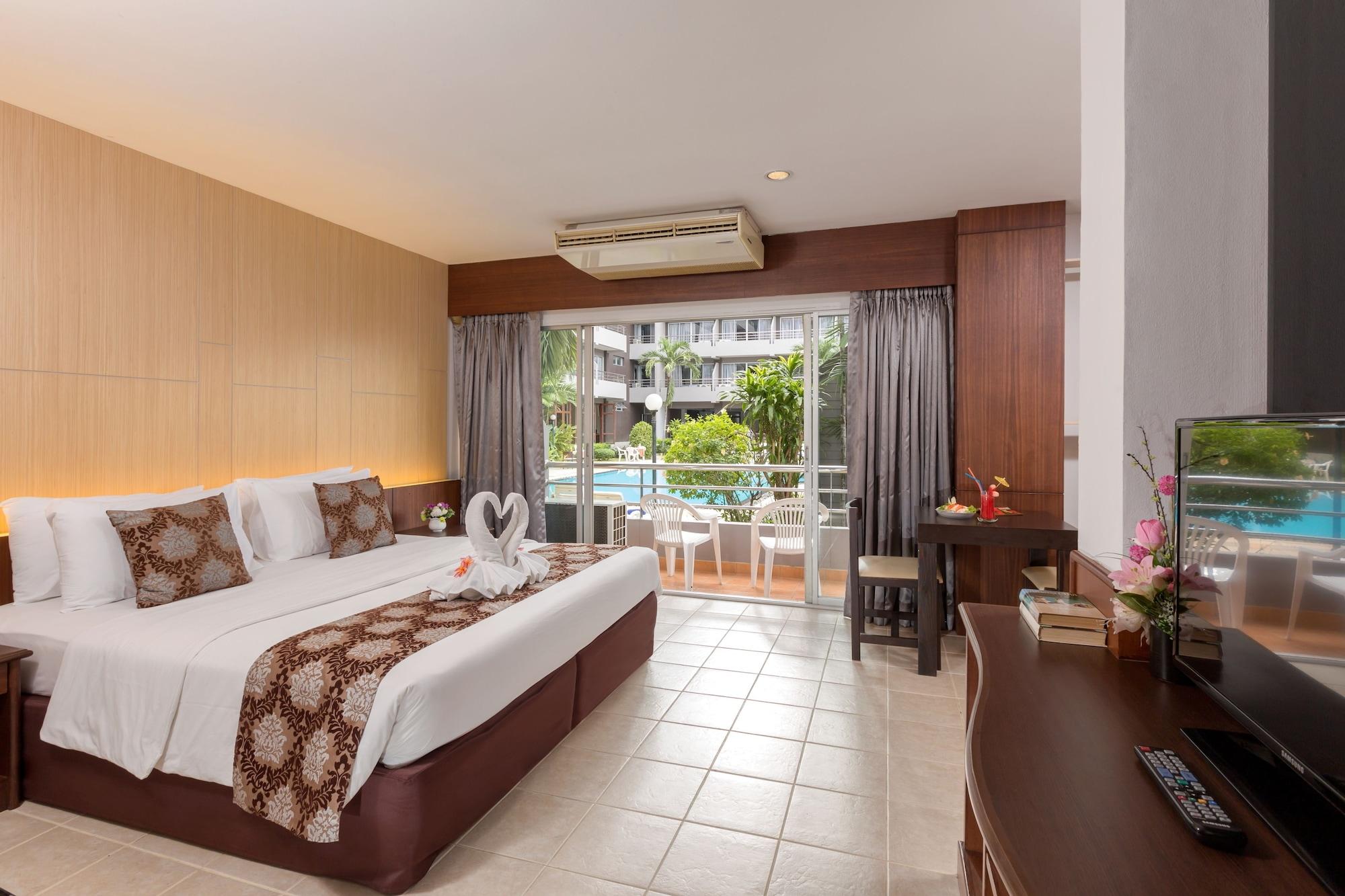 Holiday Hotel
