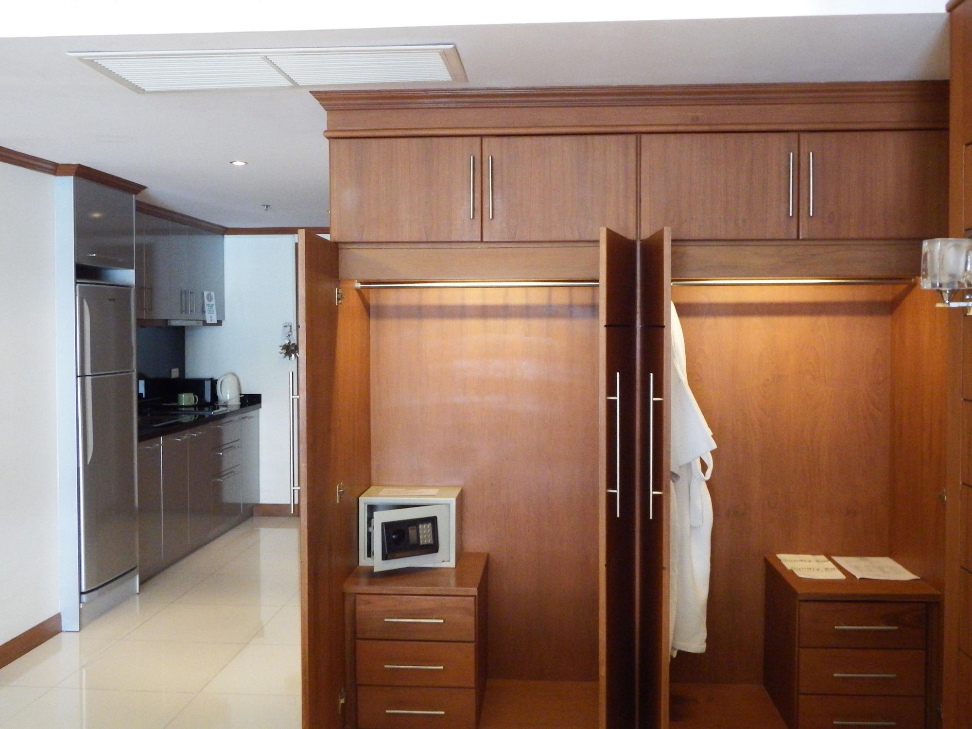 Tara Court Pattaya