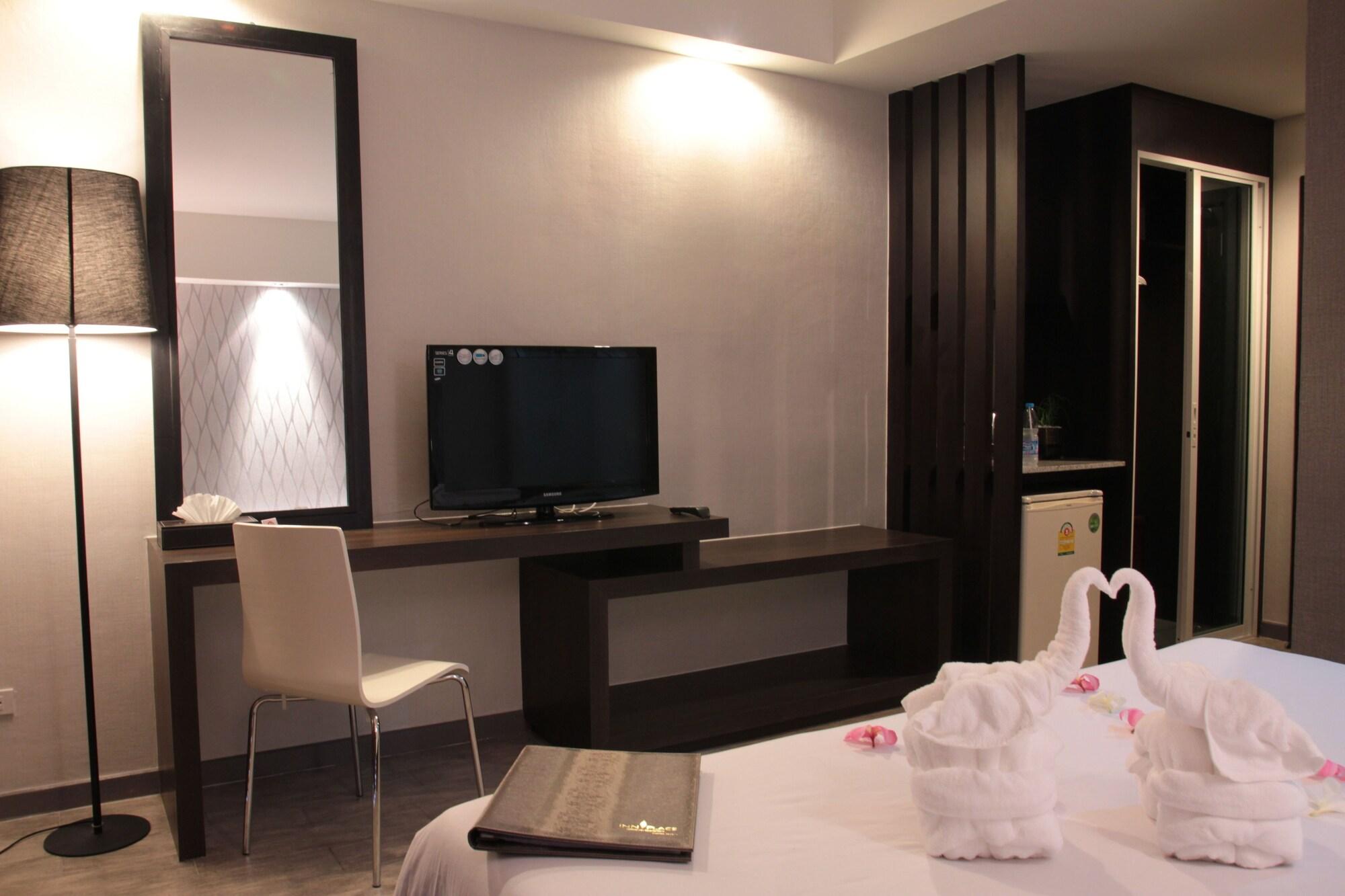 Place Serviced 3*