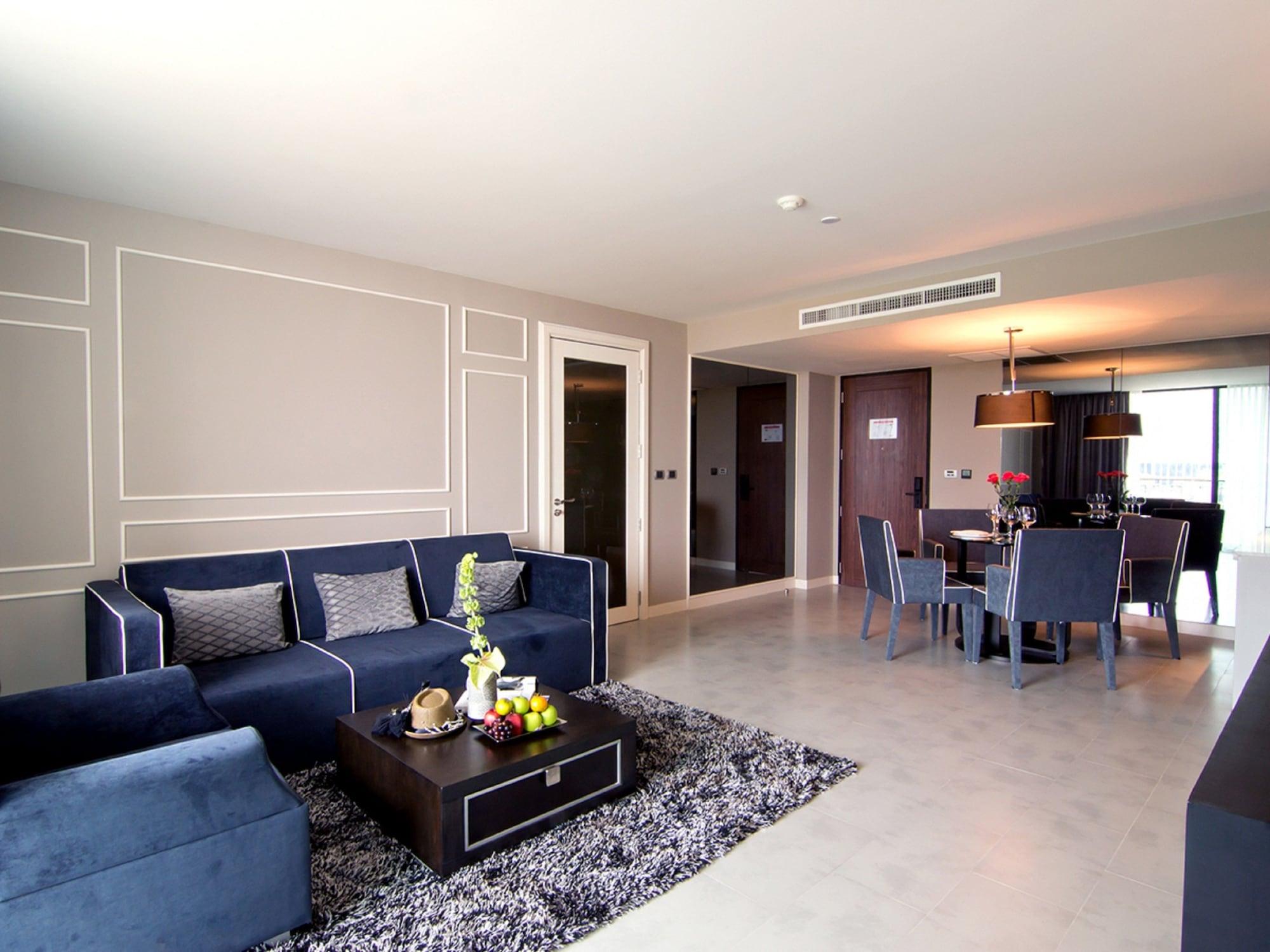 Way Hotel