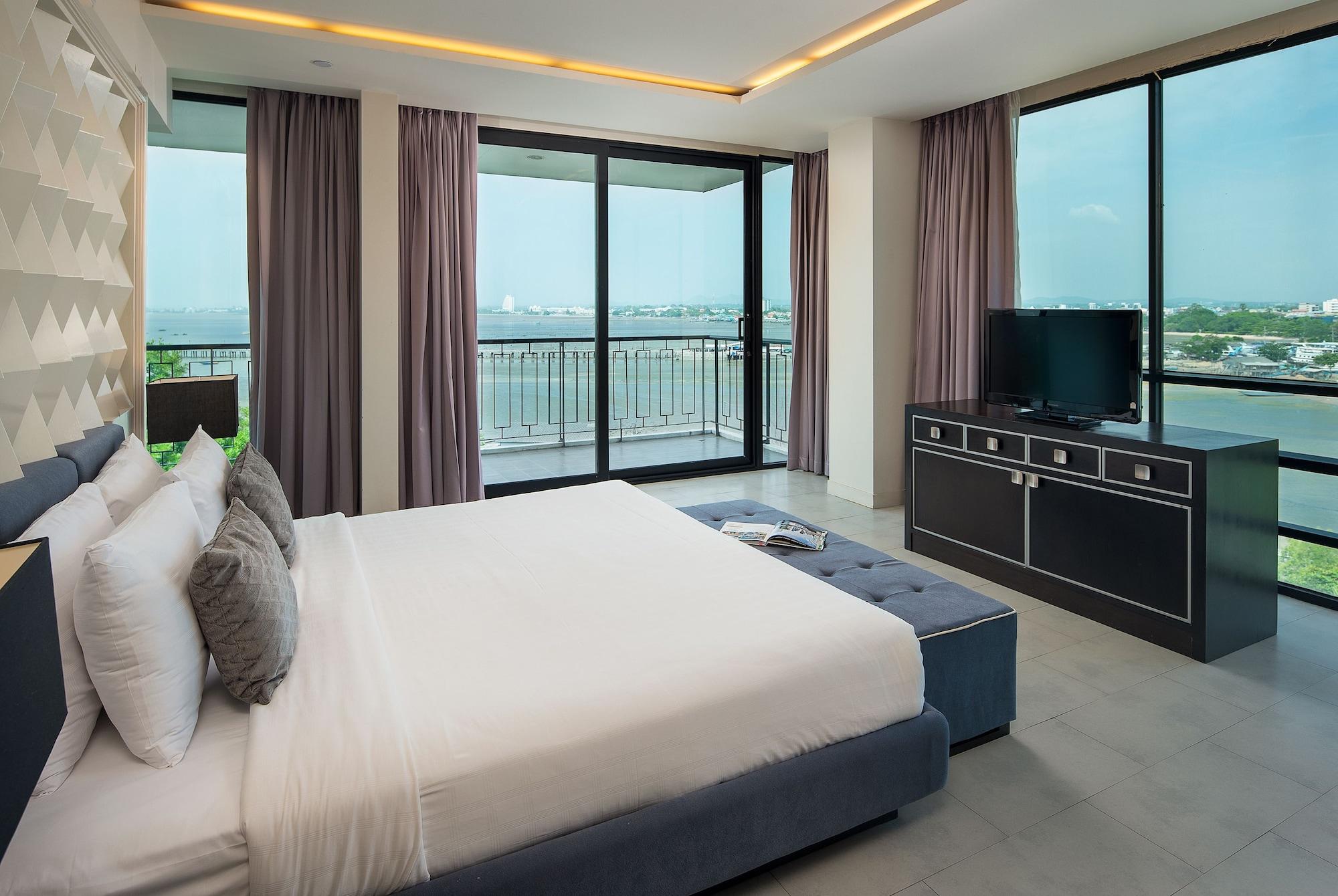 Way Hotel 5*