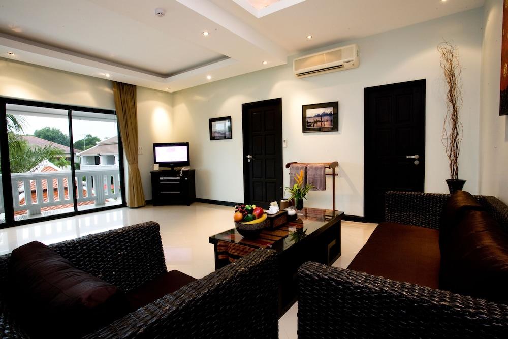 Palm Grove Resort, Pattaya Na Chom Thian