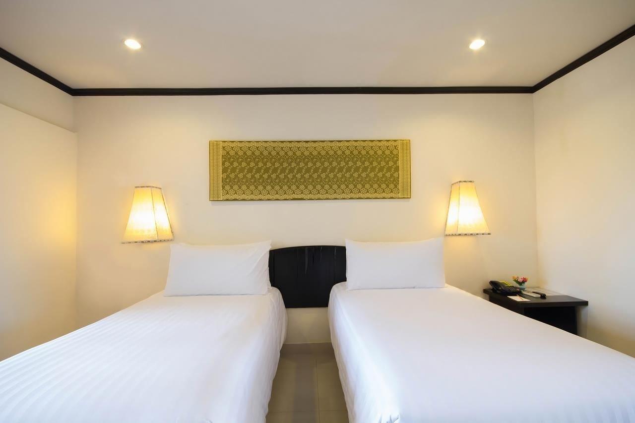 Hotel Golden Tulip Essential 4*