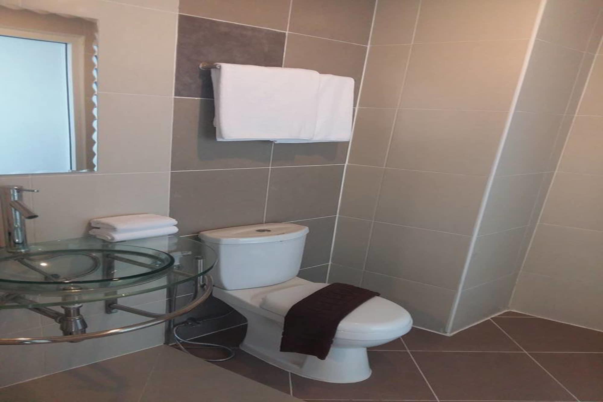 Retreat Hotel 3*