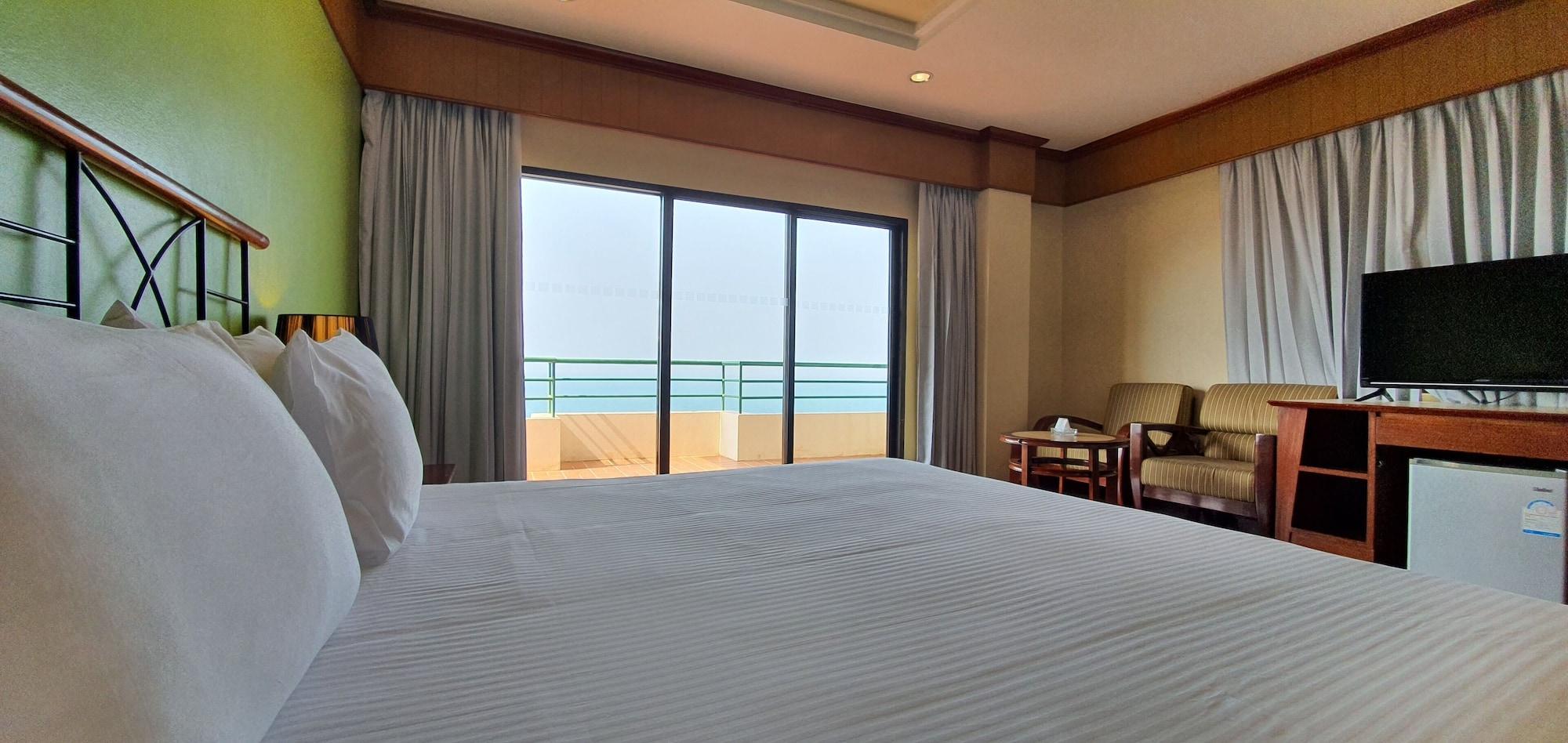 Resort Garden Sea View