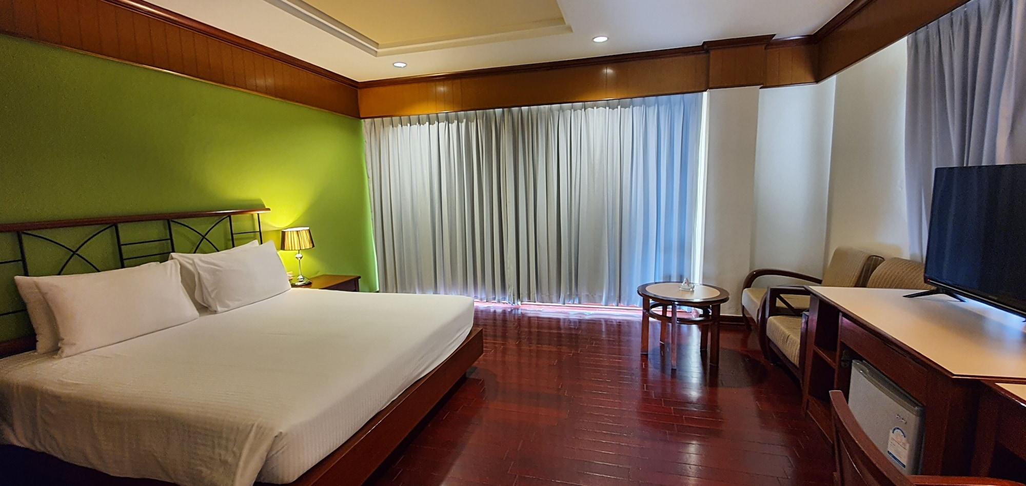 Resort Garden Sea View