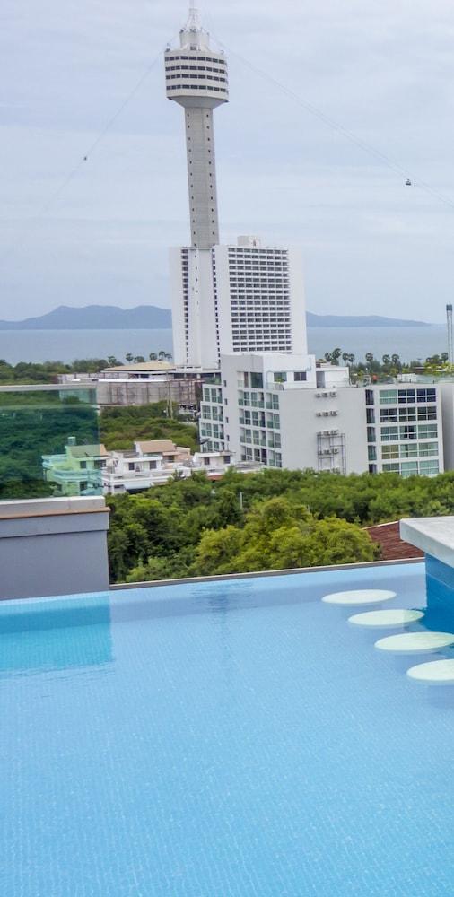 Hotel Unique Regency 4*