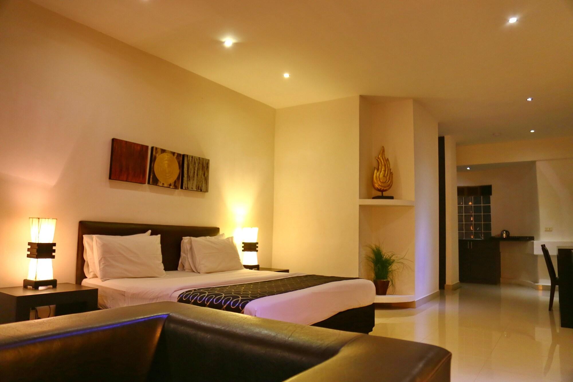 Hotel East