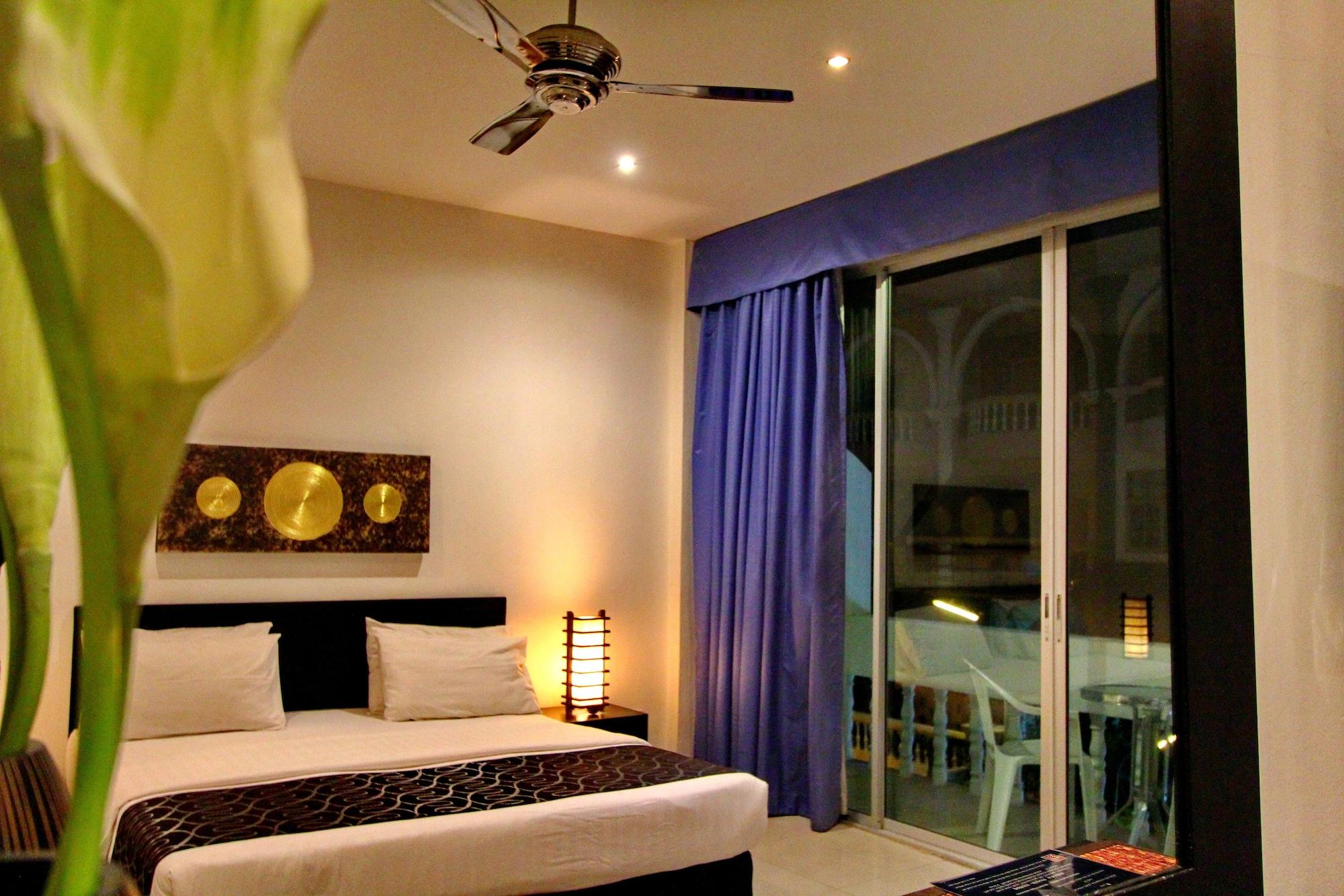 East Hotel 3*