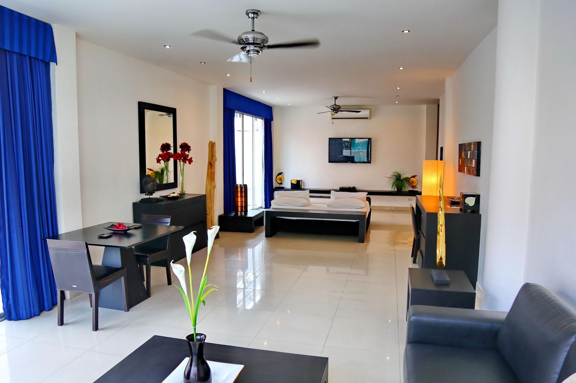Hotel East 3*