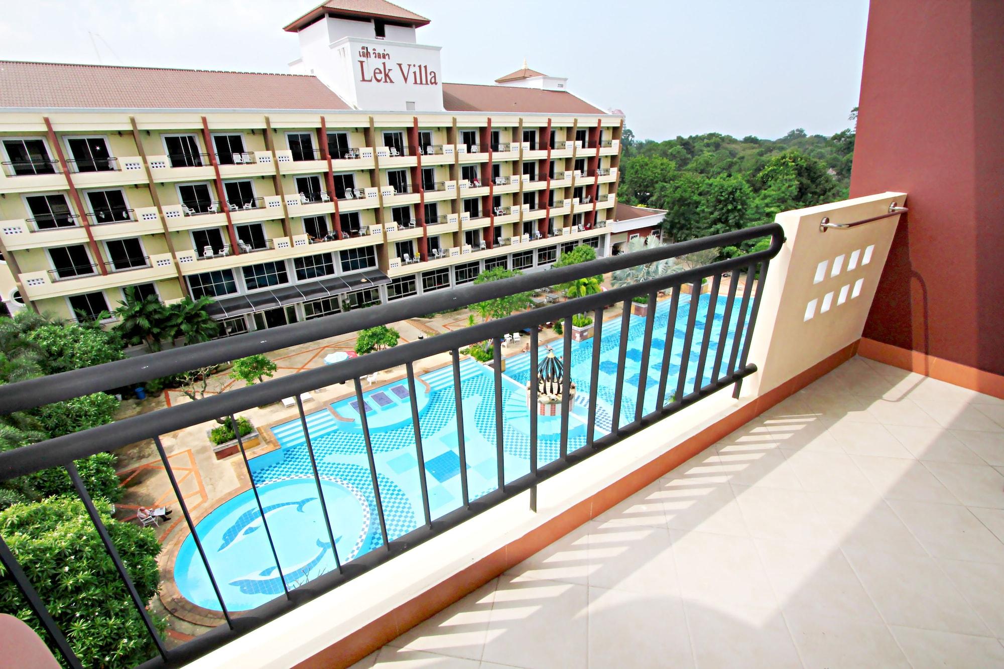 Hotel Lek 3*