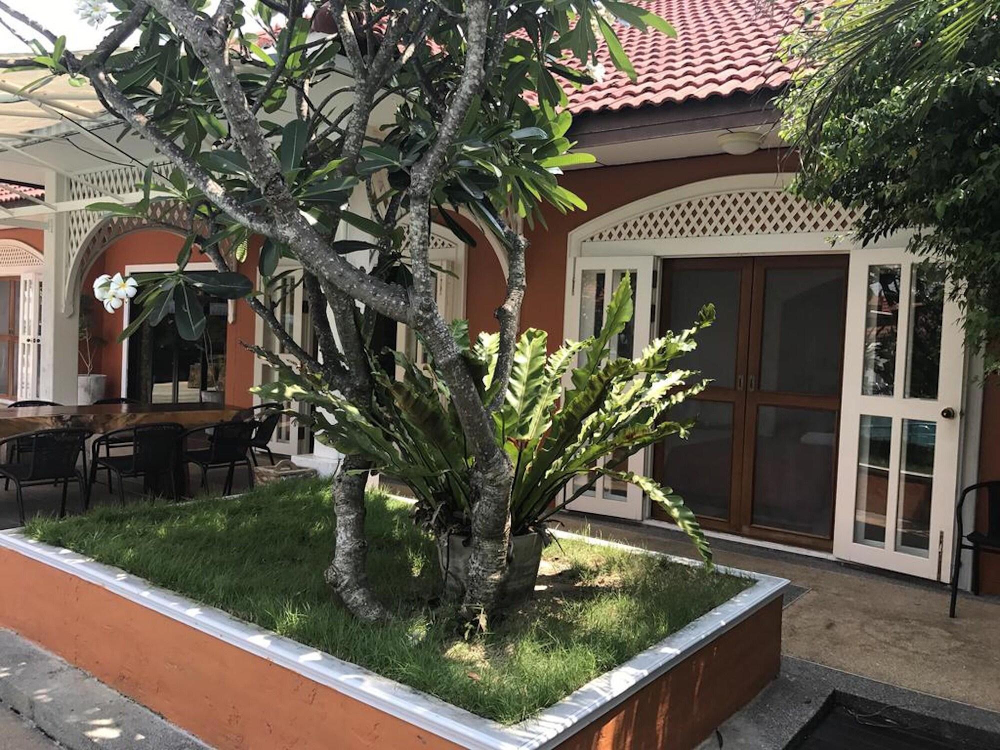 Heaven Hill Pool Guest house Pattaya