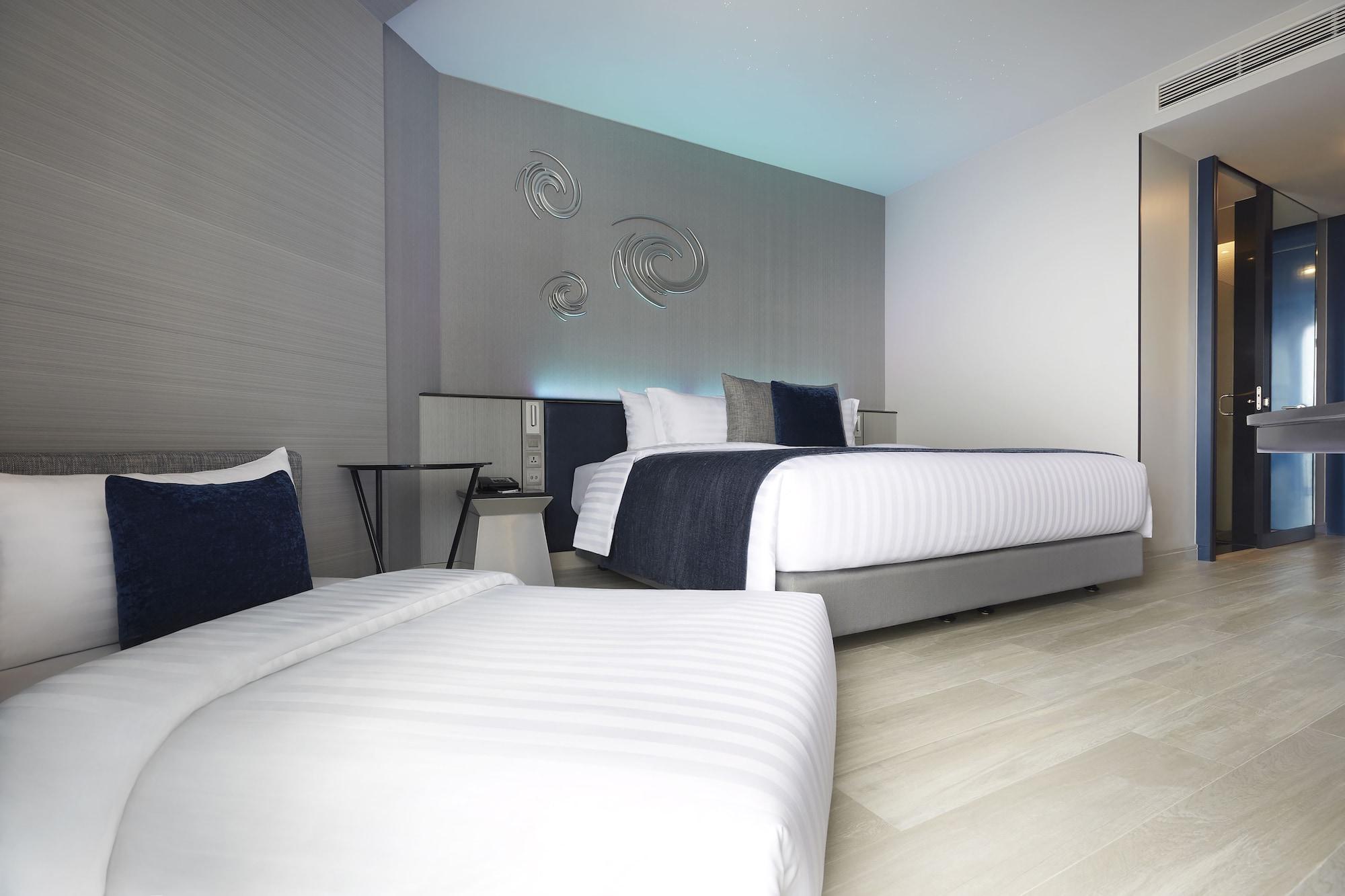 Grande Centre Point Hotel 5*