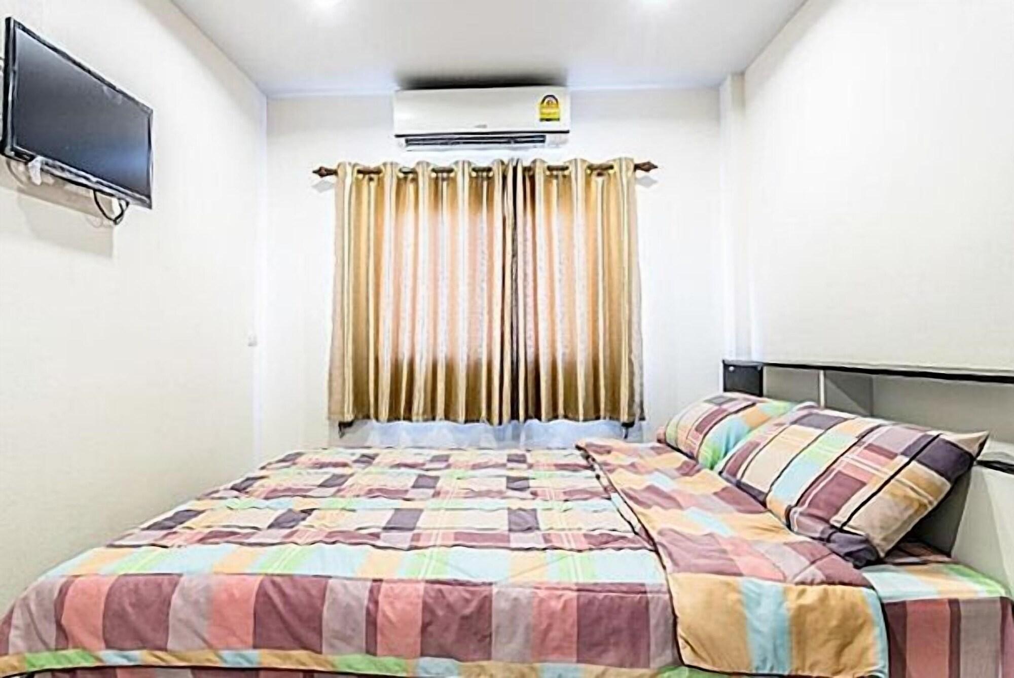 Aparthotel Santa Place