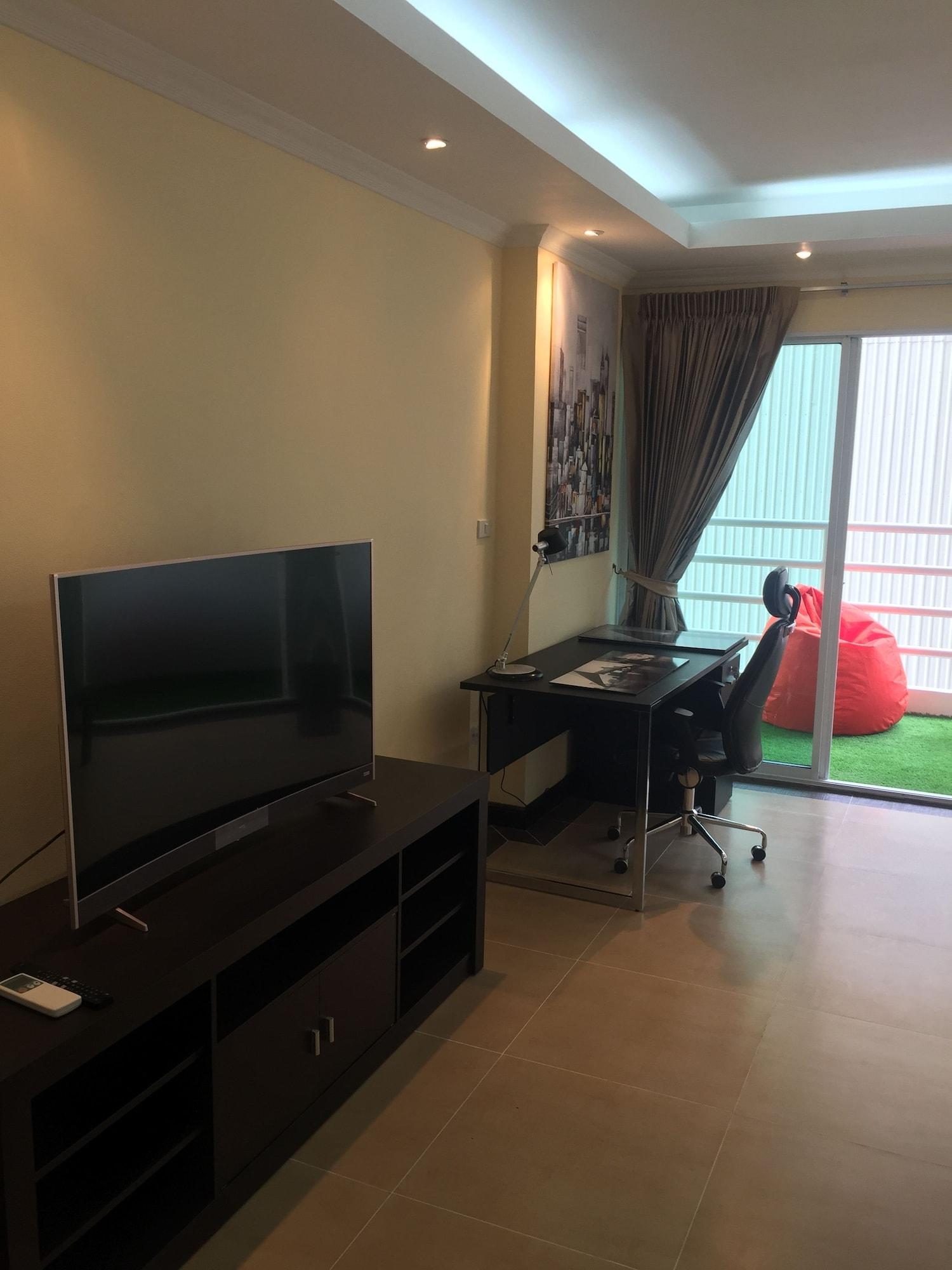 View Talay 6 By Honey Hotel
