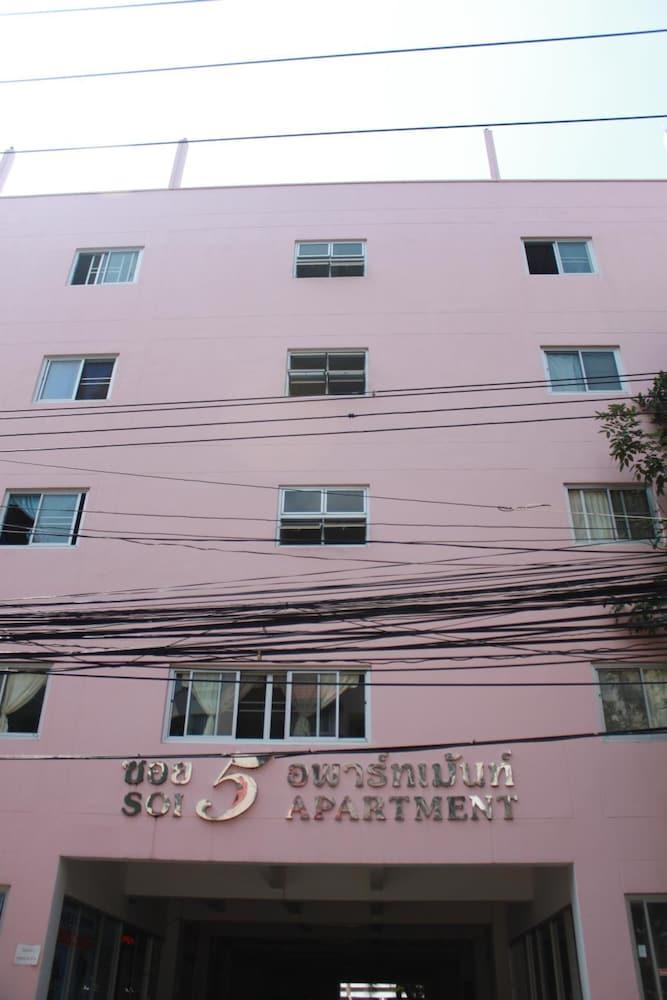 Aparthotel Soi 5