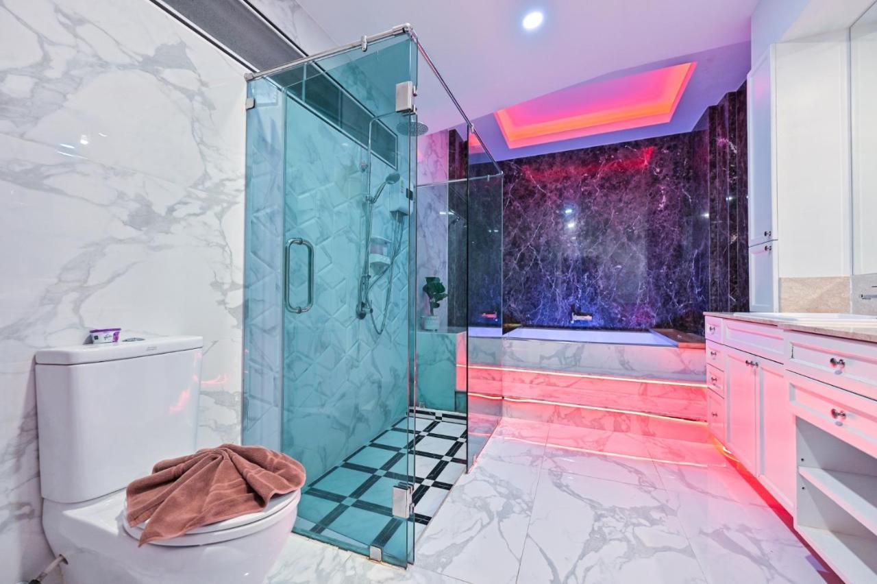 4bd Pool With Jacuzzi - Exquisite Pool A