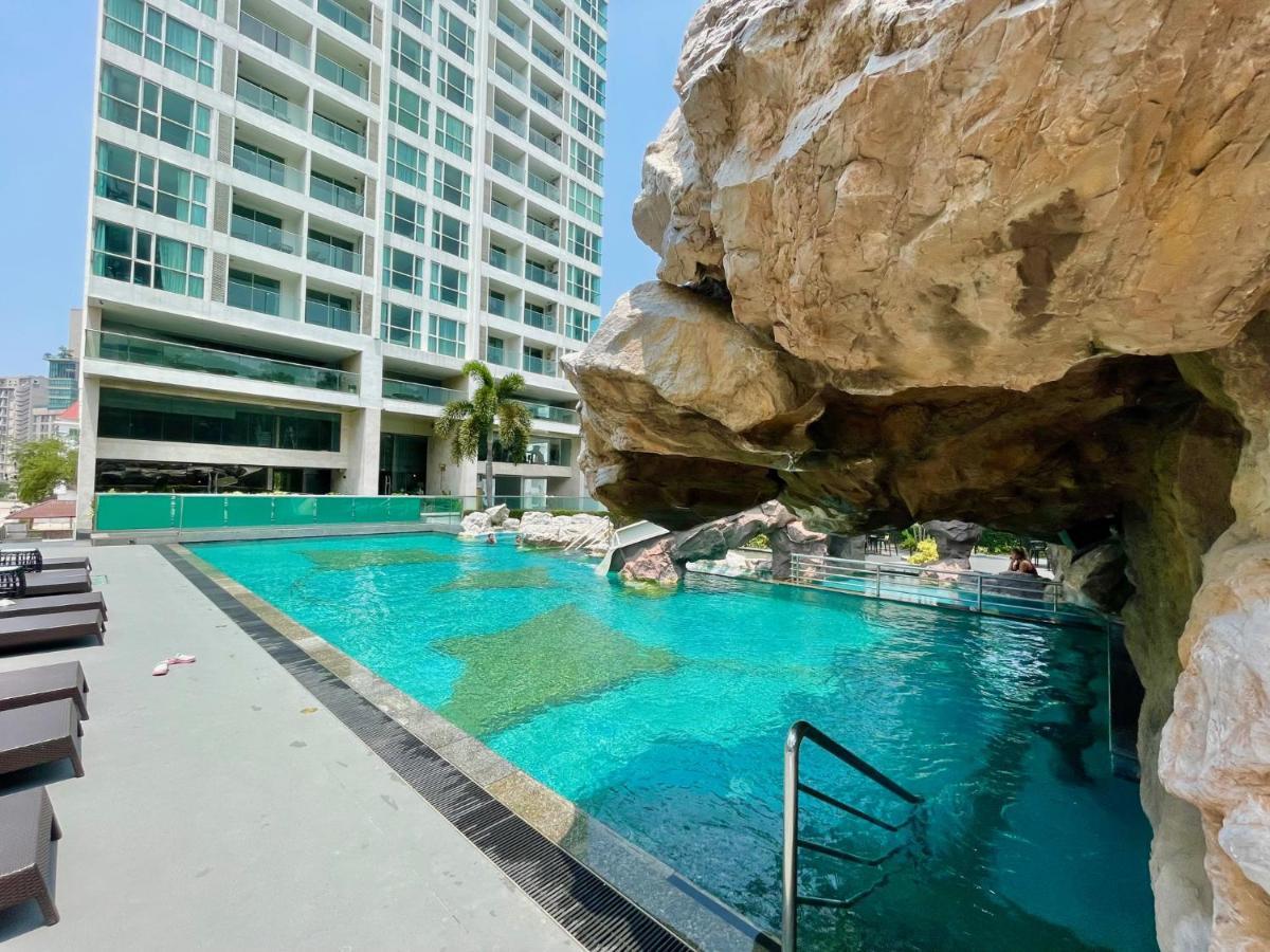 Luxury 1 Bedroom In Amari Residences Pattaya