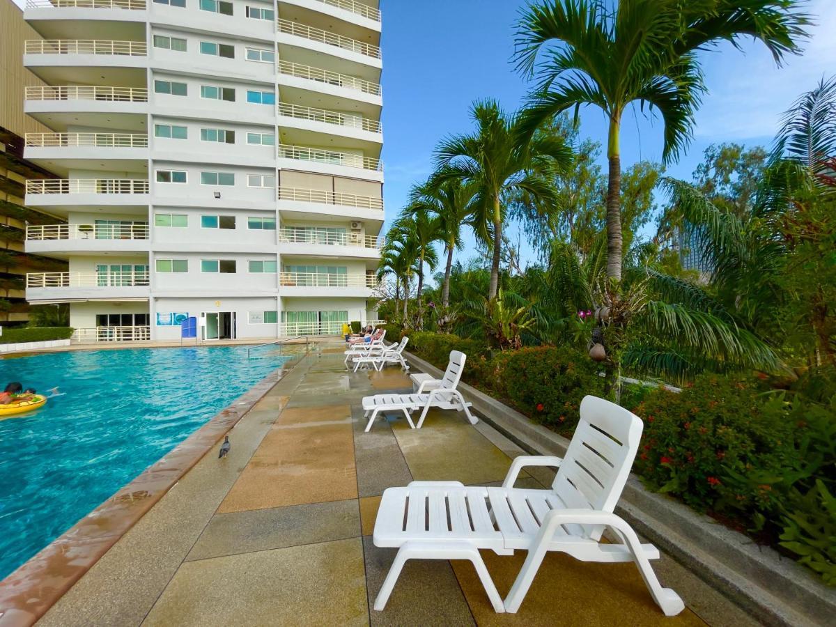 View Talay 6 Apartment