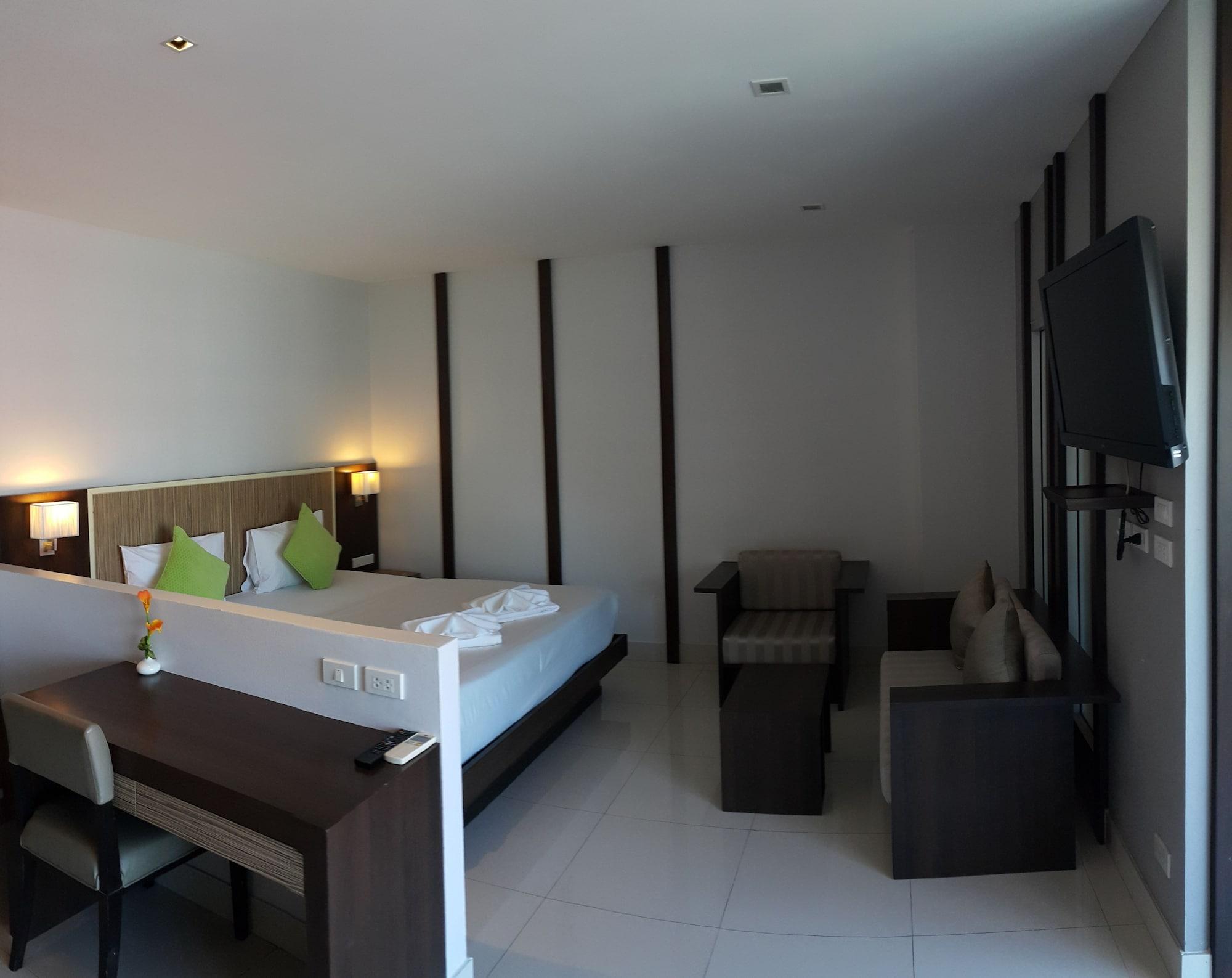 Hotel April