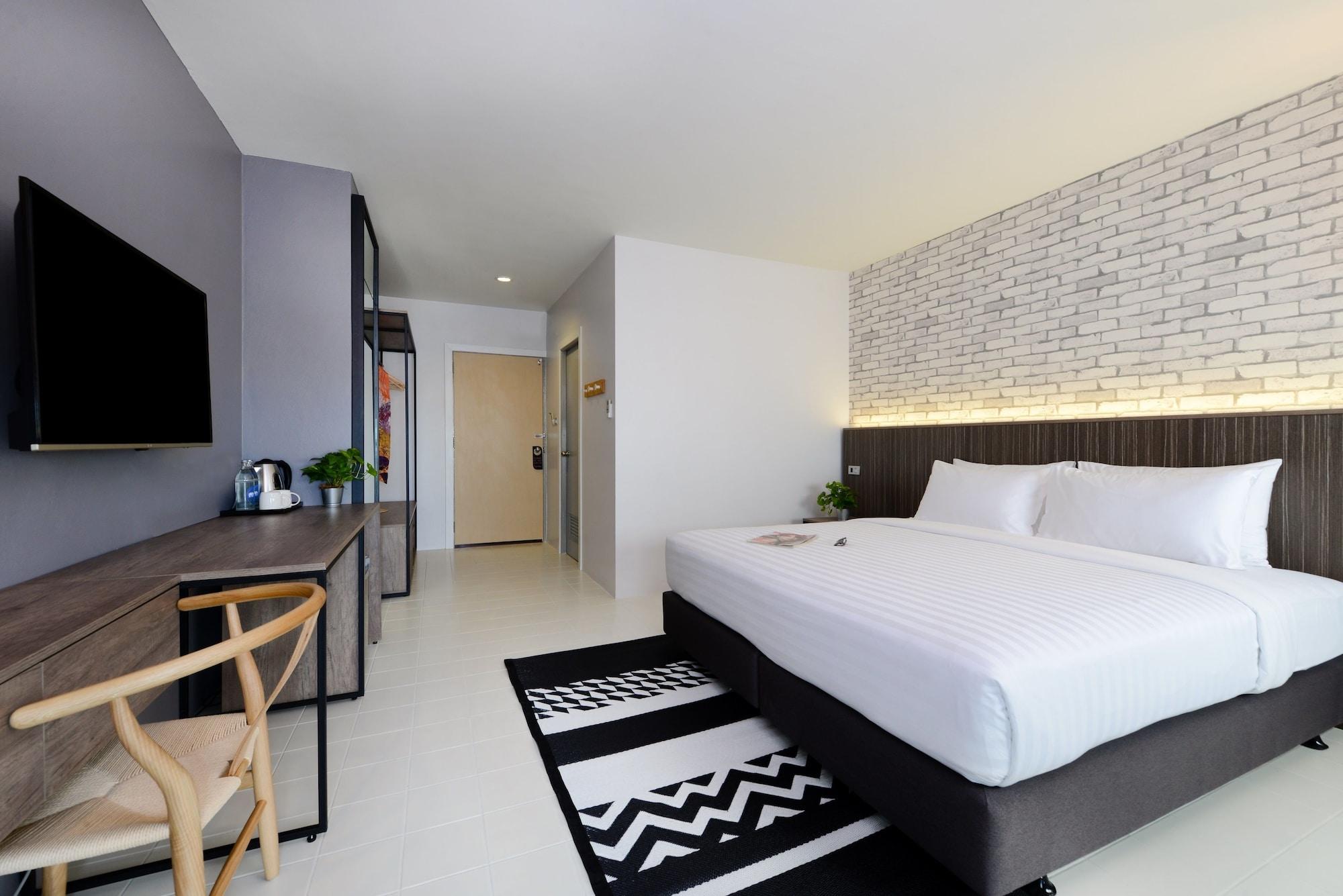 Hotel Ruenthip Pattaya 4*