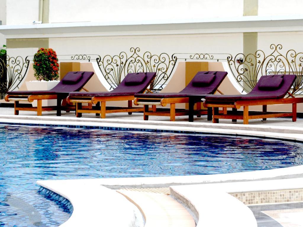 Lk Grand Living Place 4*