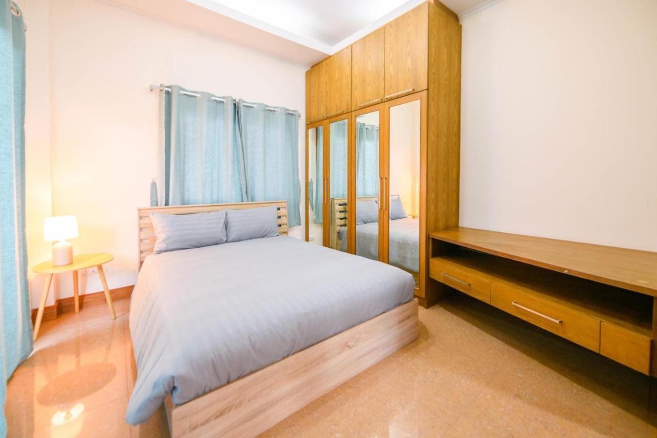 Ferienhaus Private Swimmingpool Townhome With 4 Bed/4bath *