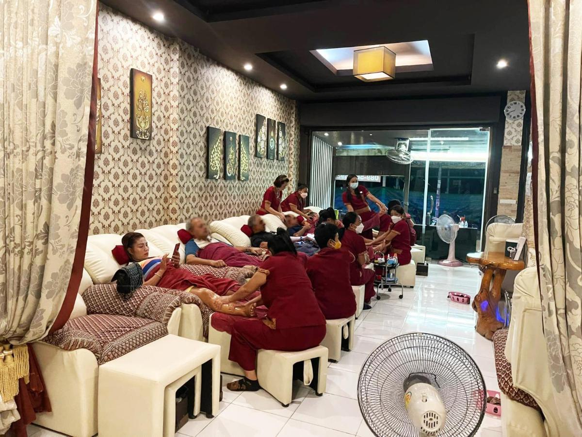 Hotel Canterbury Tales Pattaya