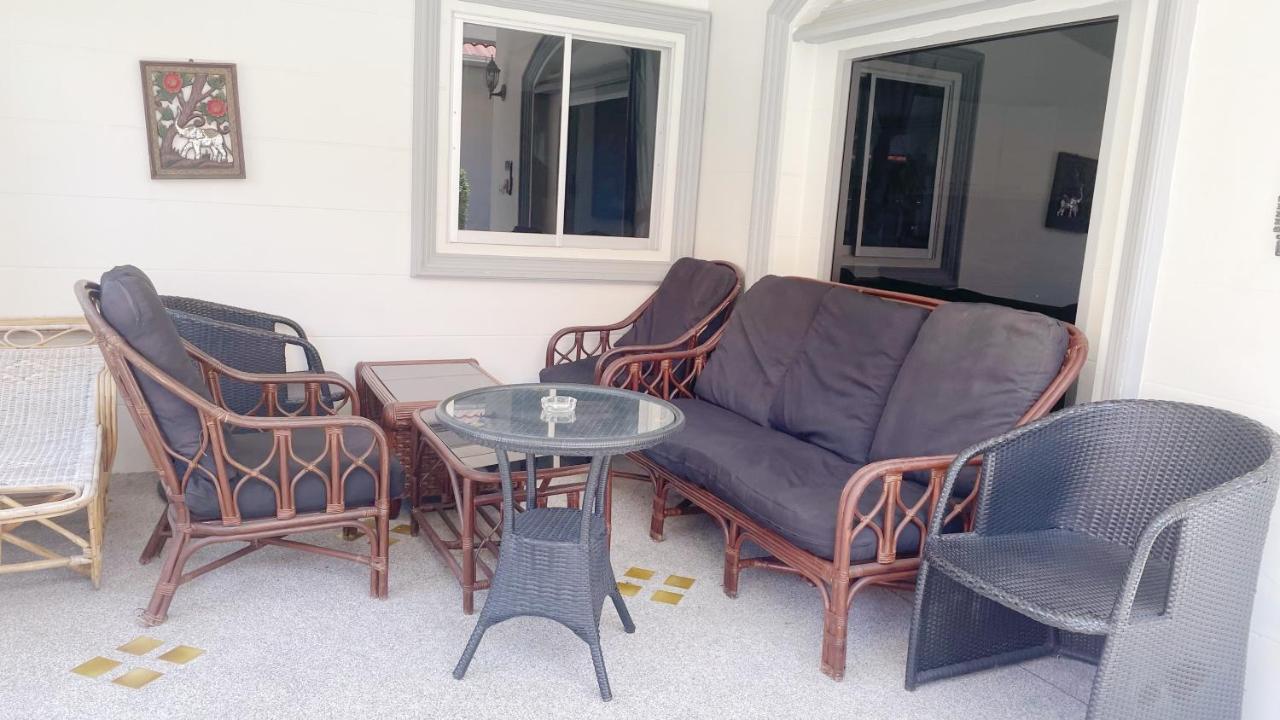 Villa 3 Bedroom Praitumnak Soi 4 By Daisy *