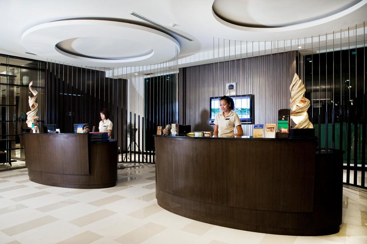 Hotel Signature