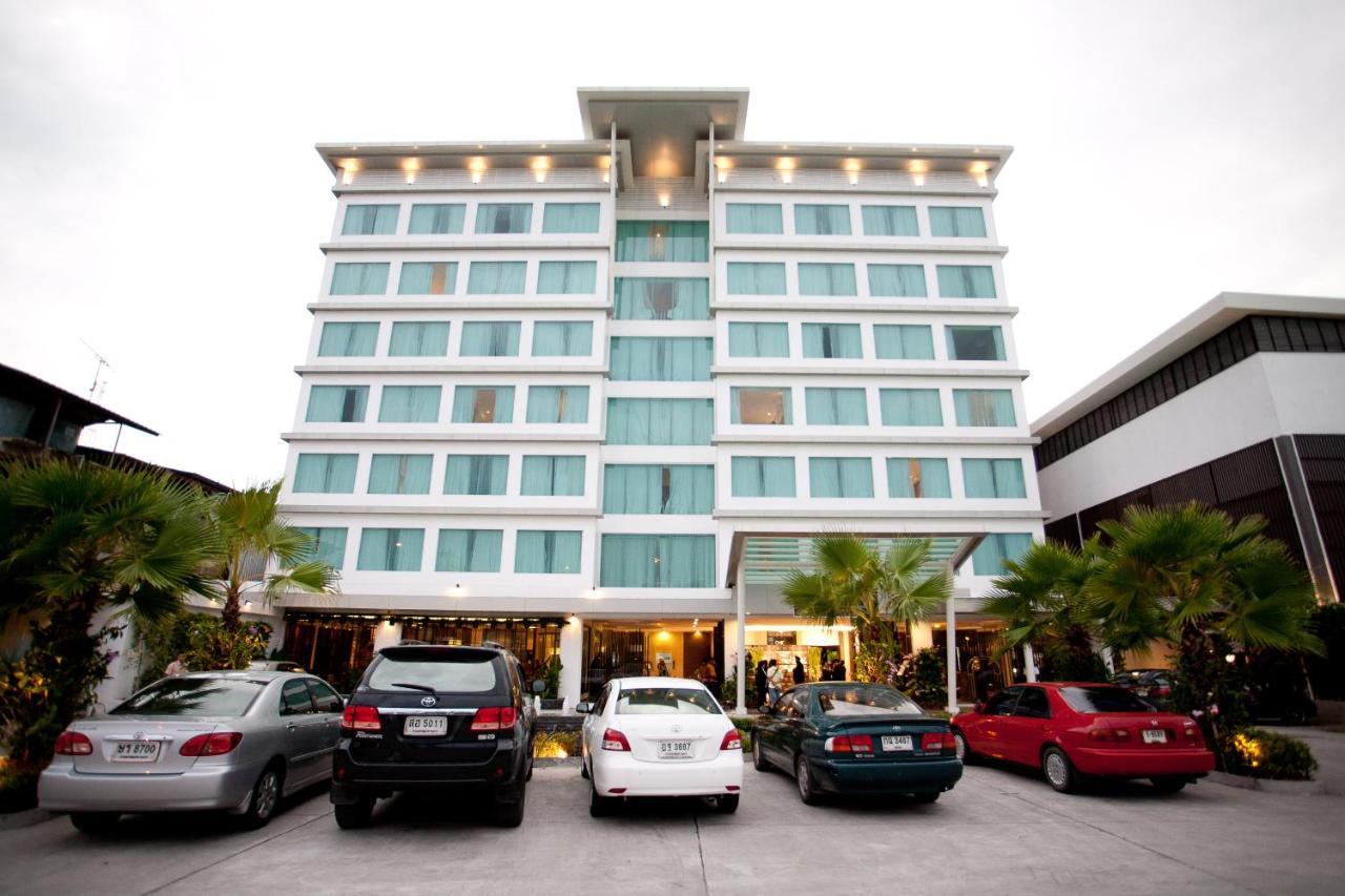 Hotel Signature