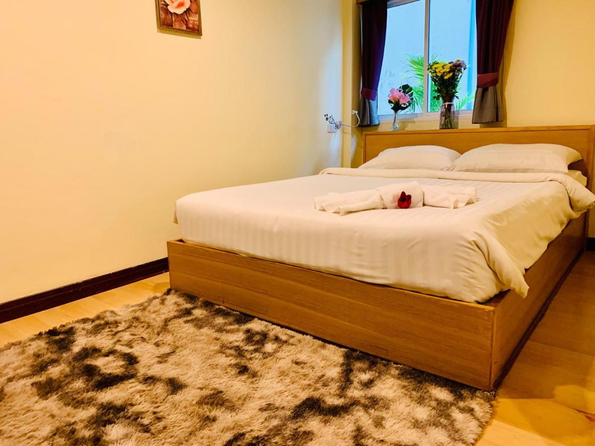 J P Boutique Hotel 3*