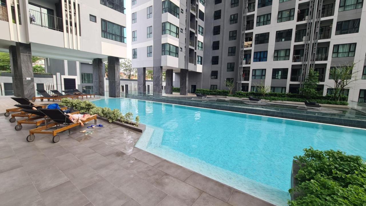 The Base Central Apartament