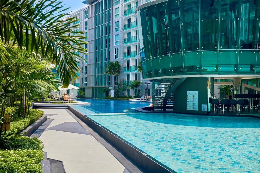 Center By Tech Apartment *