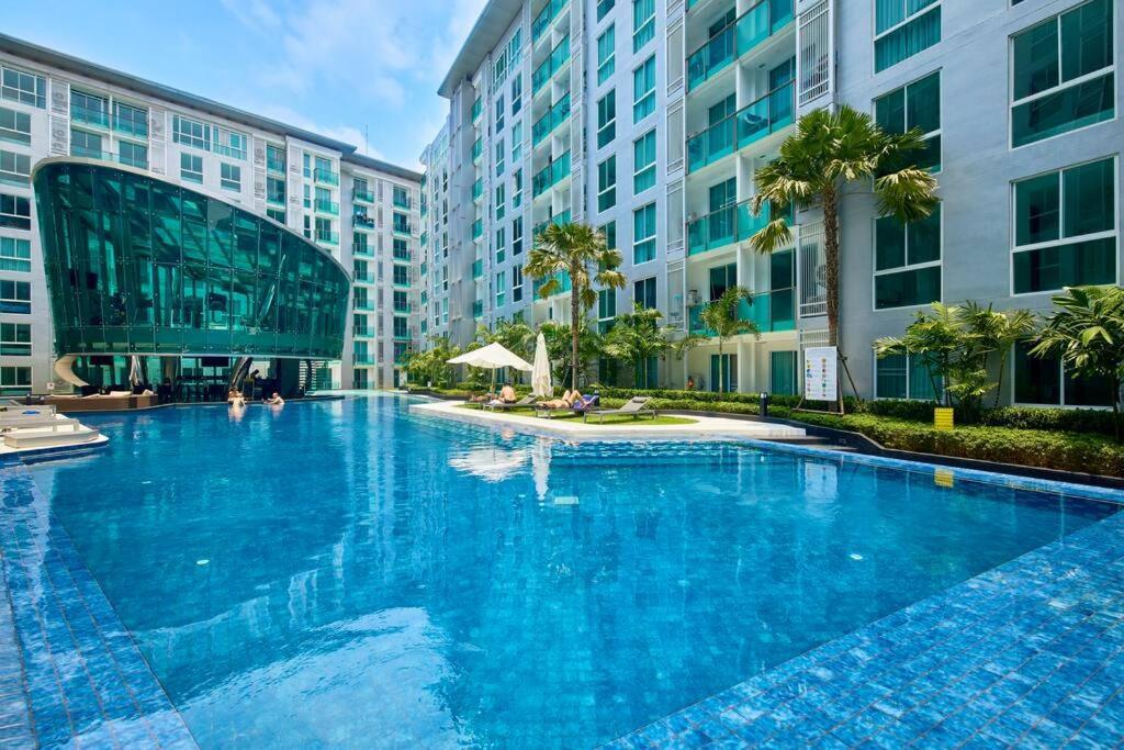 Center By Tech Apartment *