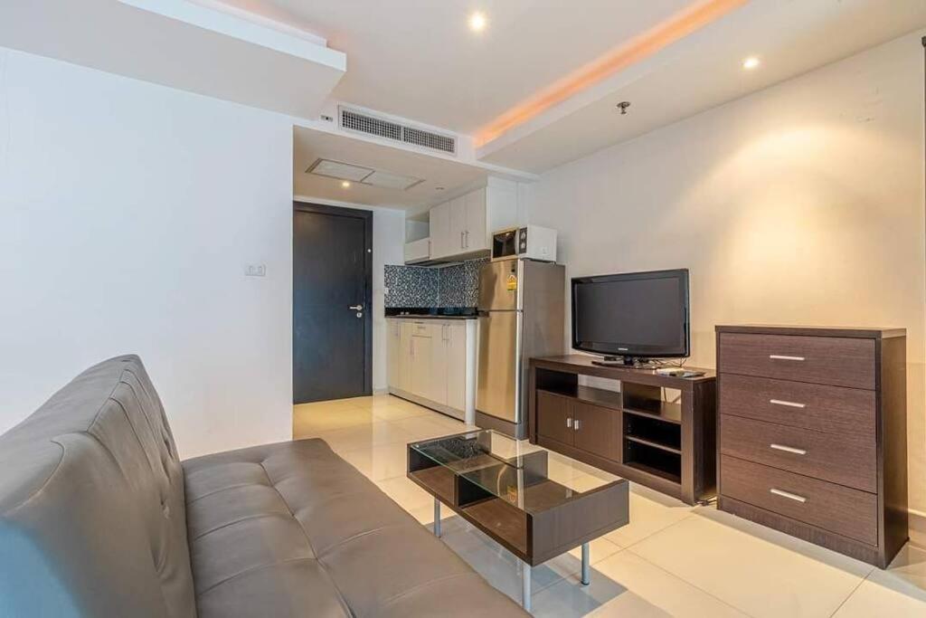 Apartment Avenue C5