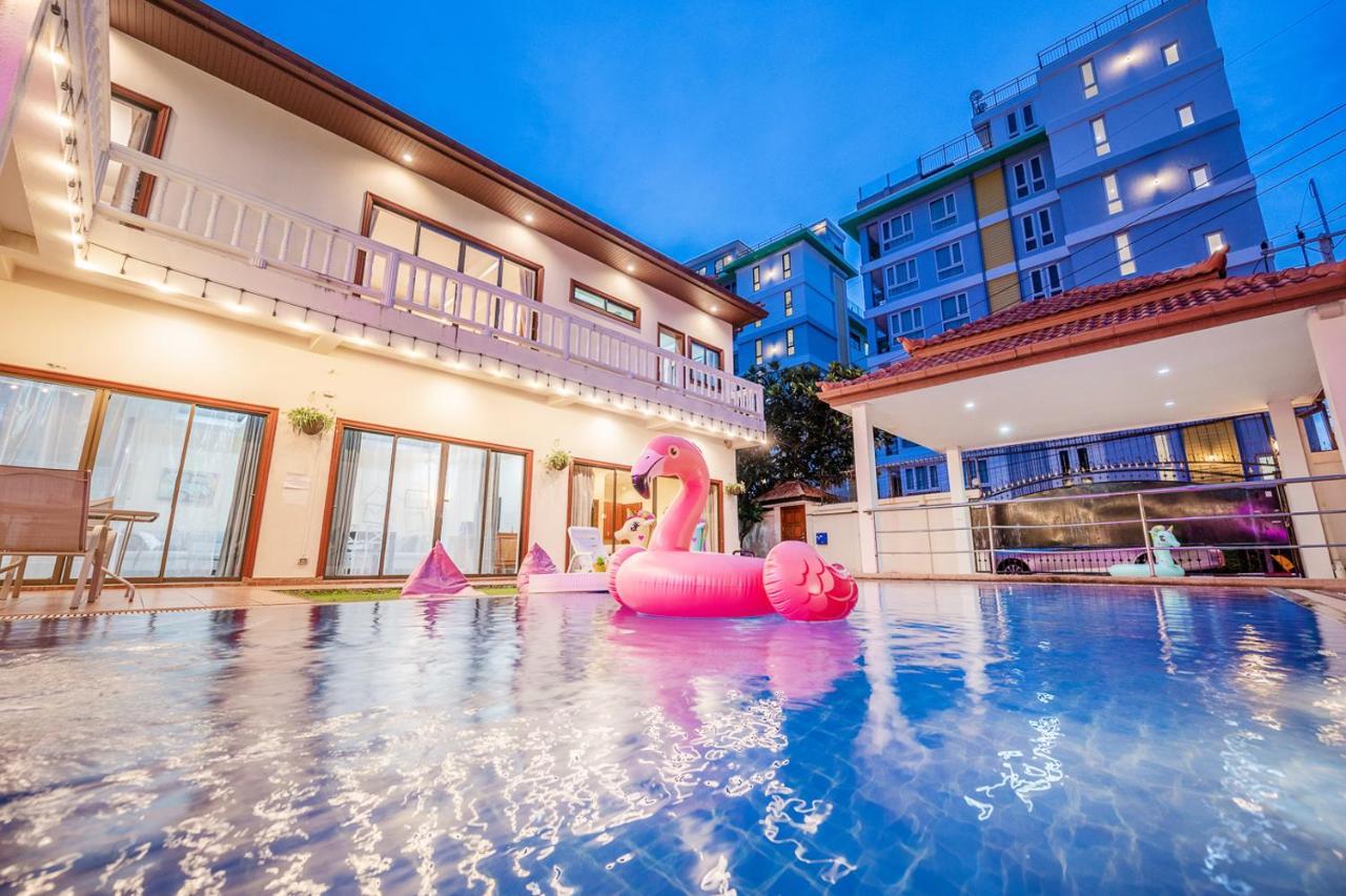 Fairy Hill Pool Pattaya