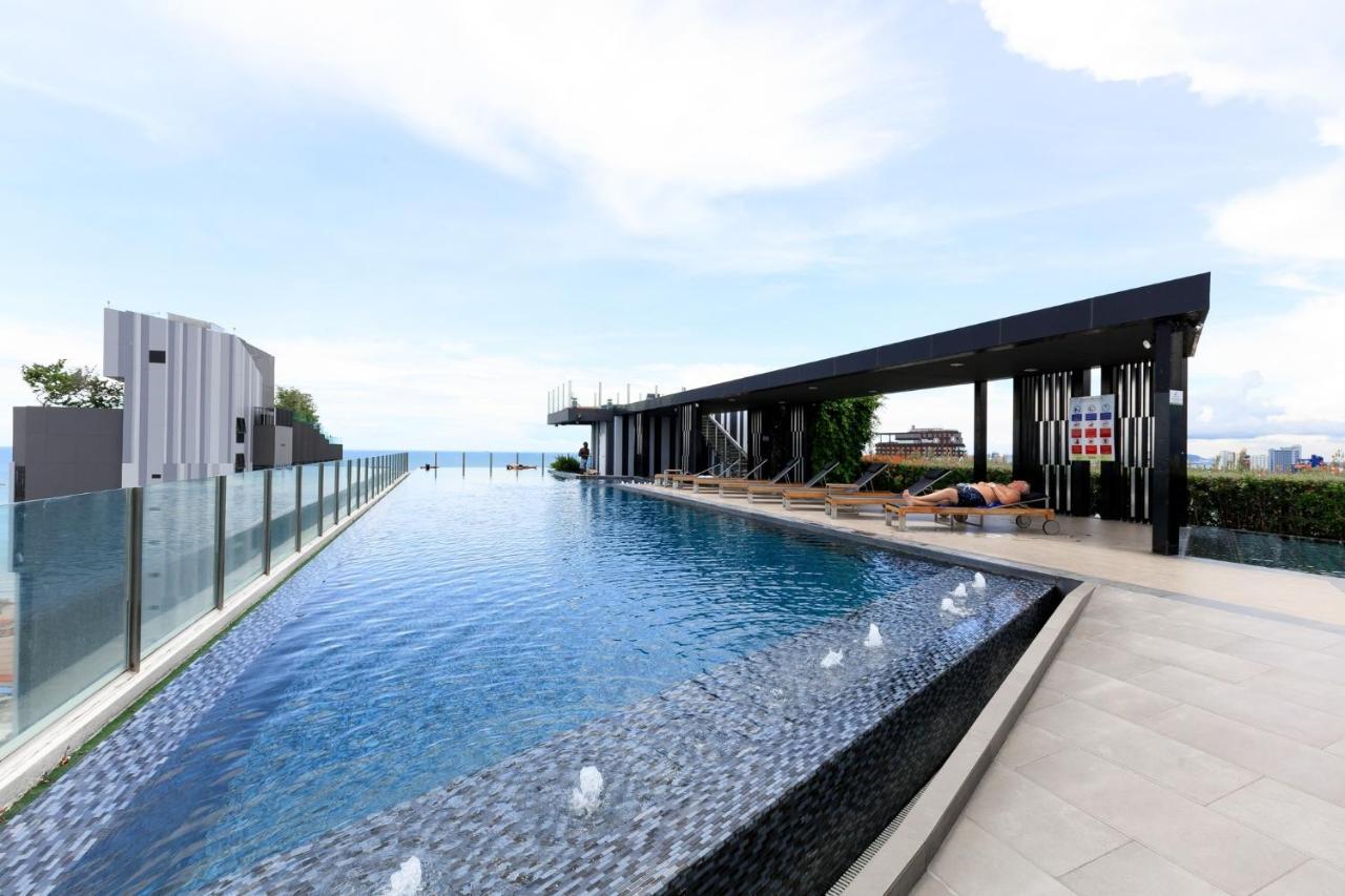Apartment The Base At Pattaya