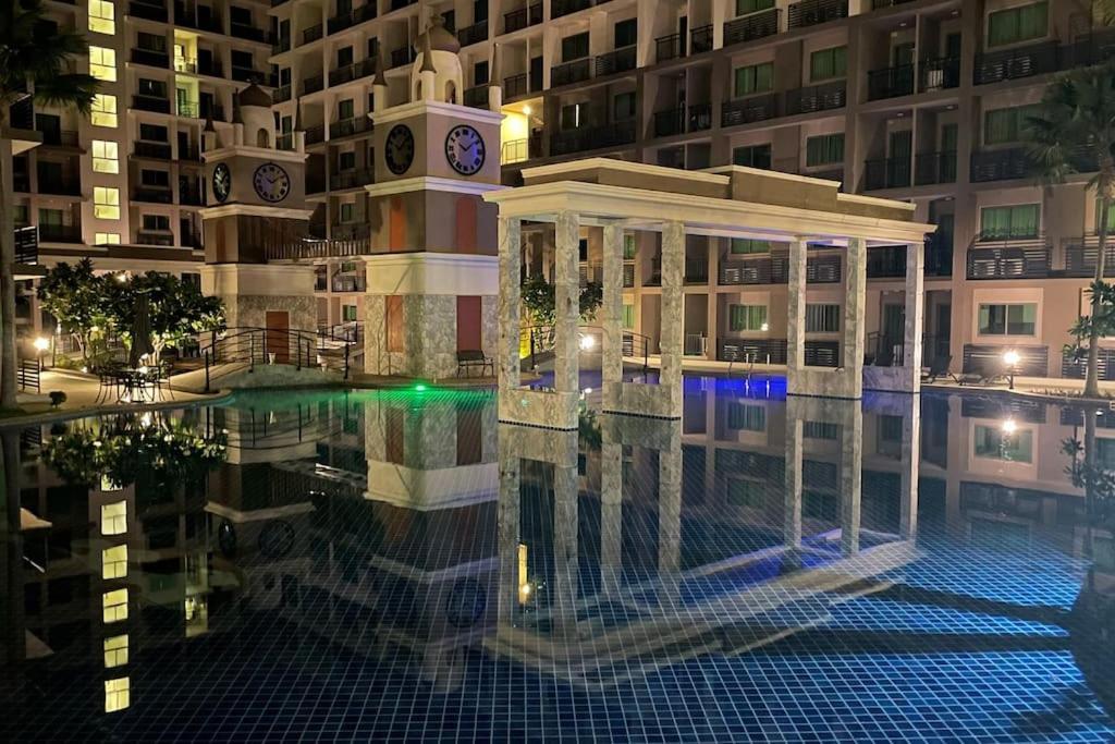 Exclusive Arcadia - Amazing Pools & Gardens, Gym, Sauna, Waterfalls, Jacuzzi, Fast Internet * Pattaya