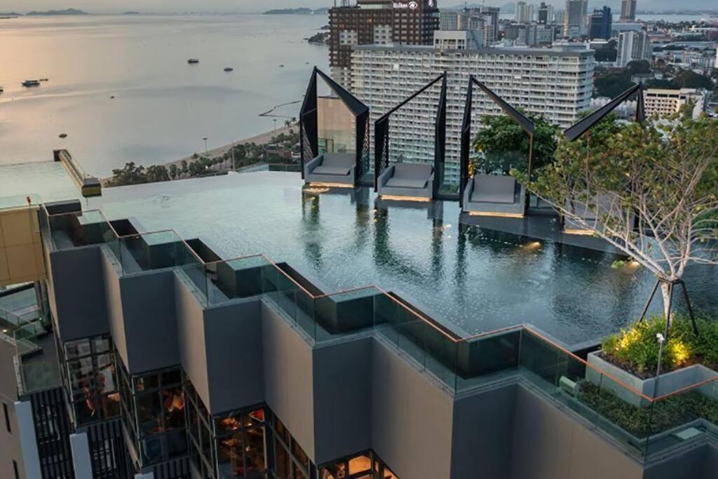 Edge Near Walking Street Apartamento *