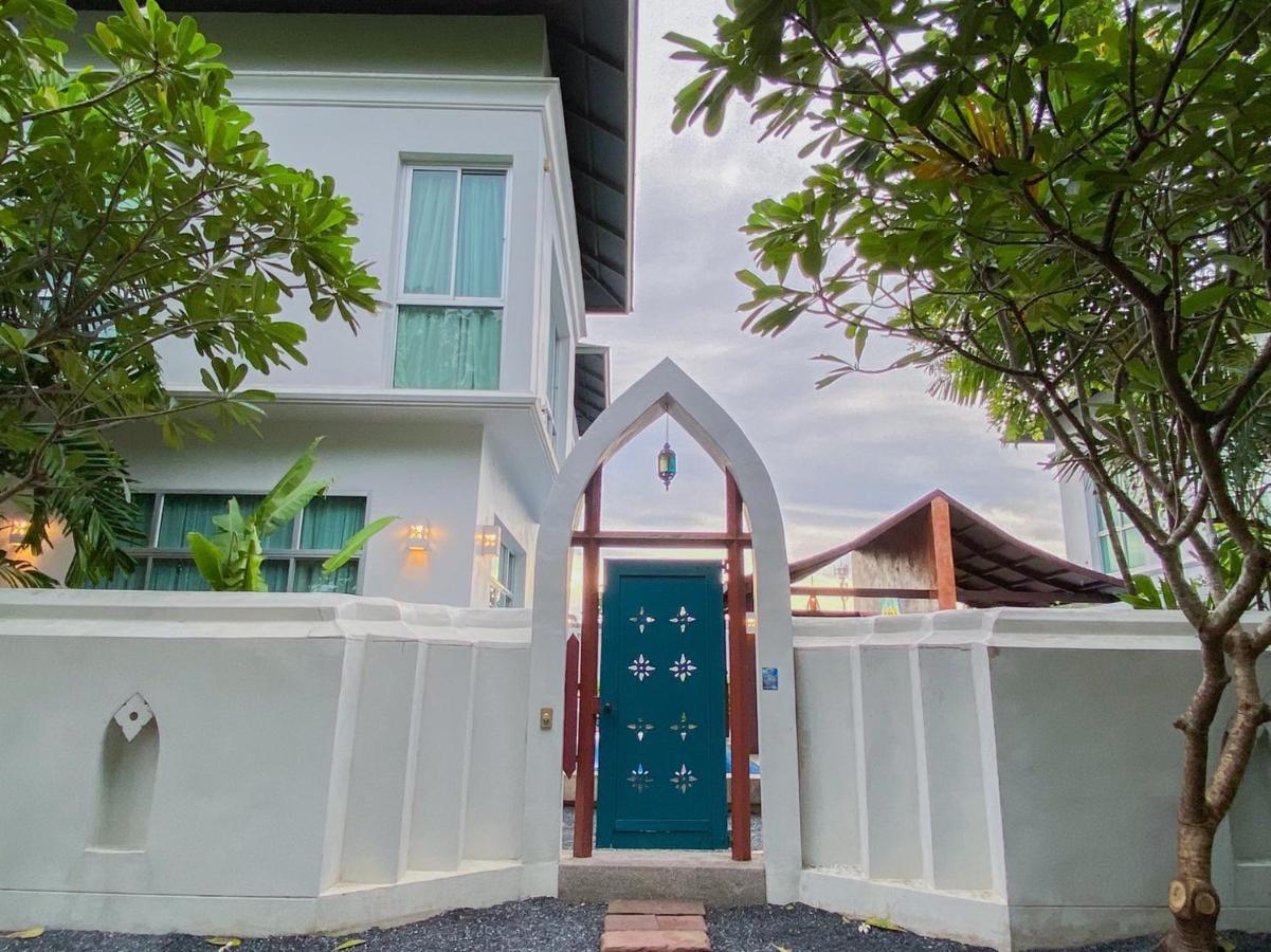 Twenty Two Pool Villa Pattaya