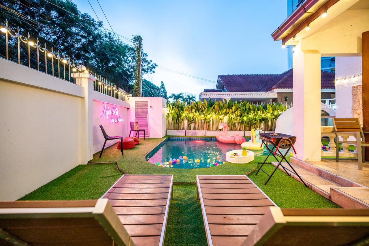 Wongamart Pool