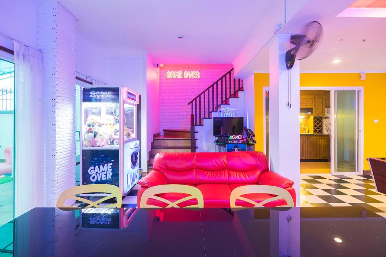 Holiday home Game Over Pool 4b Walking Street 2 Km