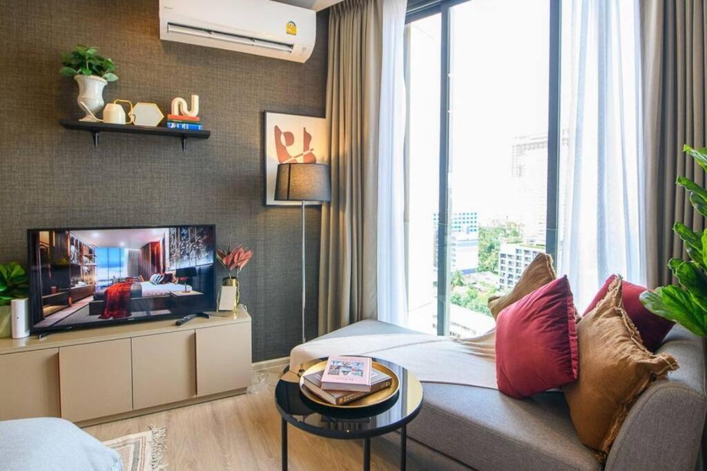 Edge Near Walking Street Apartamento