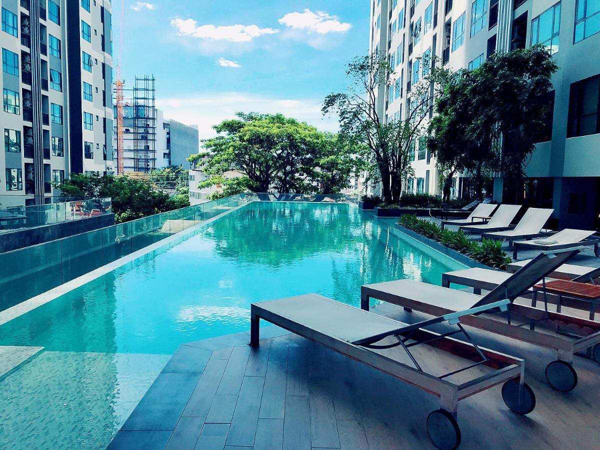 The Base Seaview Apartment