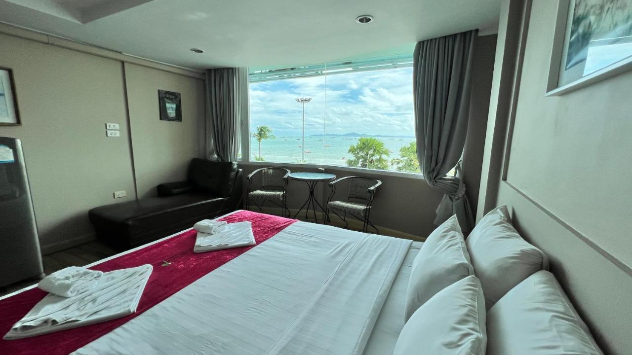 The Front Resort,