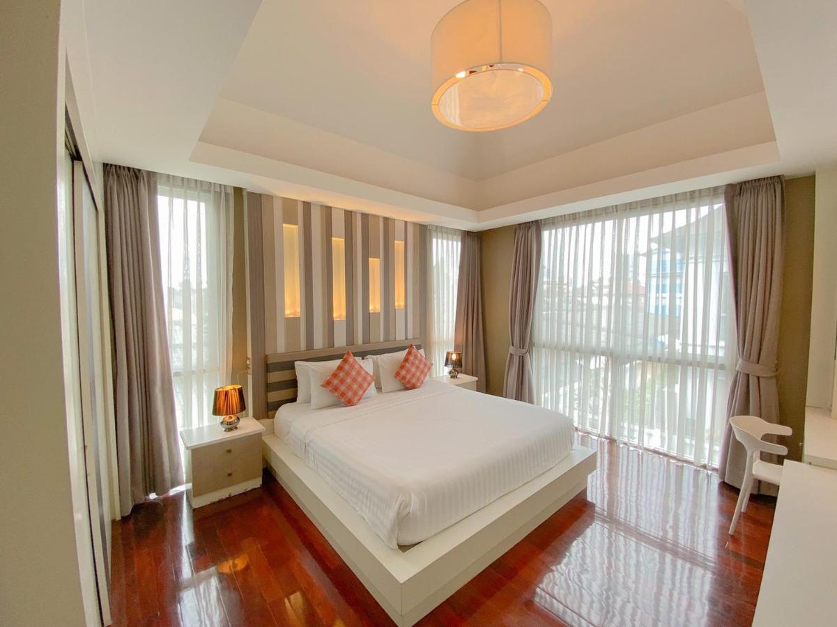 Villa Twenty Two Pool *